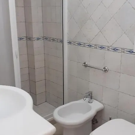 La Tana Nel Vicolo *